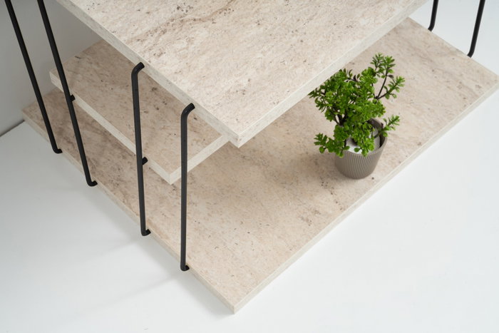 Hanah Home Mesa Lateral Black Travertine 2 Niveles Mármol Elegante Sofisticada para Sala de Estar Dormitorio Oficina Diseño Lujo Calidad Duradera Metal